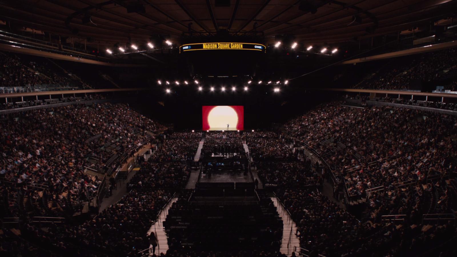 مشاهدة فيلم Aziz Ansari Live in Madison Square Garden 2015 مترجم