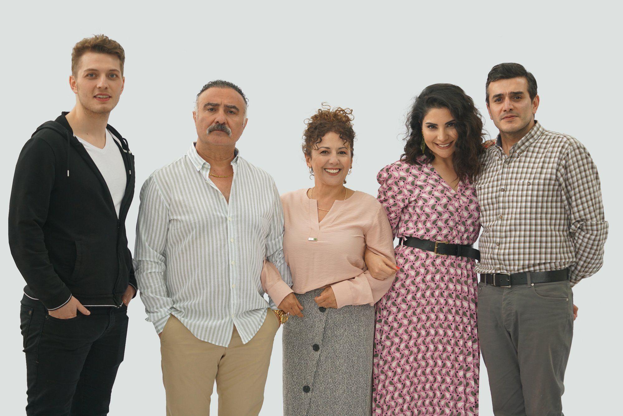 مسلسل يا اسفى على شبابى الموسم 1 الحلقة 1 مترجمة