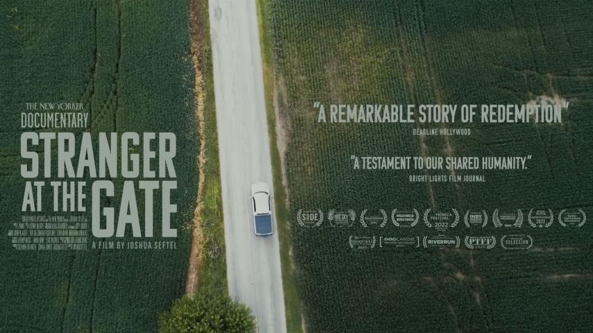 مشاهدة فيلم Stranger at the Gate 2022 مترجم