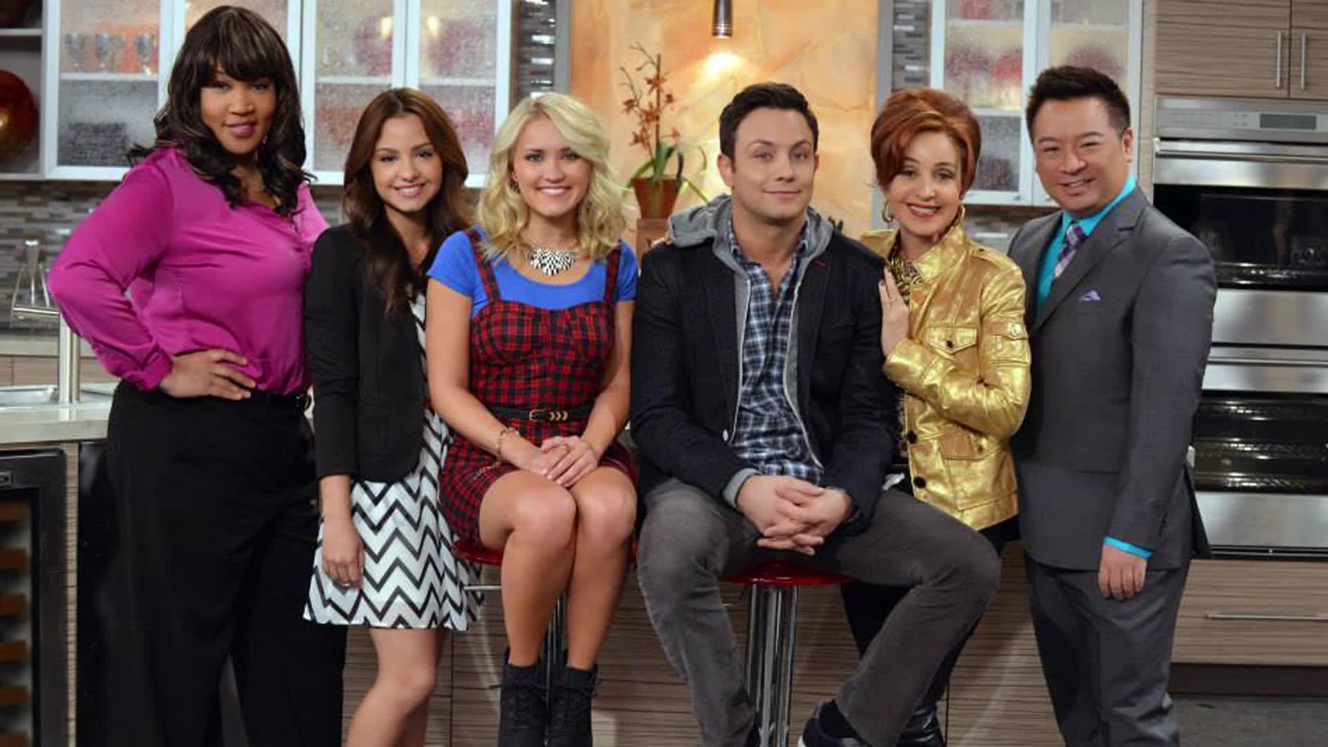 مسلسل Young and Hungry الموسم 2 الحلقة 1 مترجمة