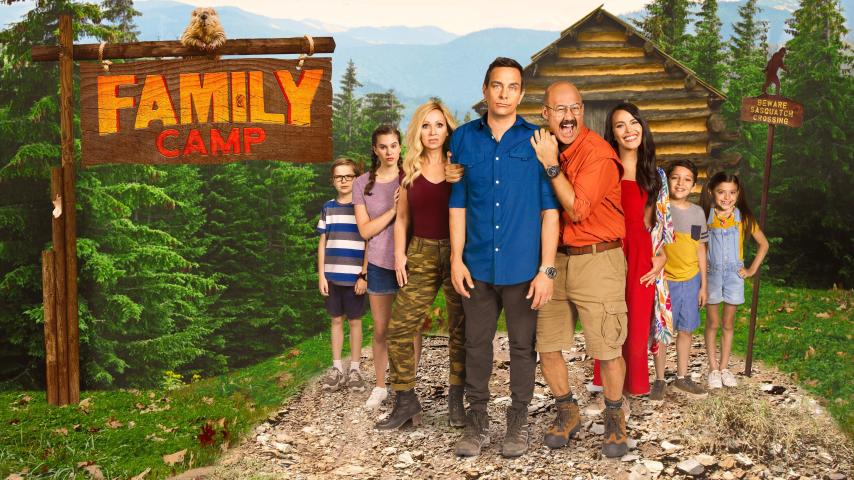 مشاهدة فيلم Family Camp 2022 مترجم